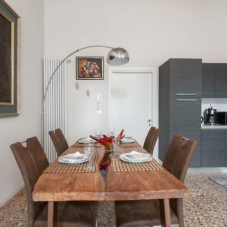 Apartment Ponte Raspi Canal View Венеция Экстерьер фото