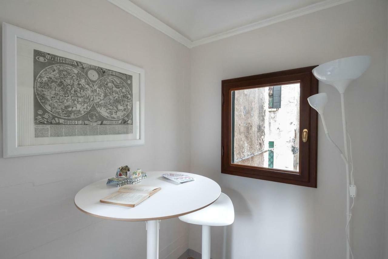 Apartment Ponte Raspi Canal View Венеция Экстерьер фото
