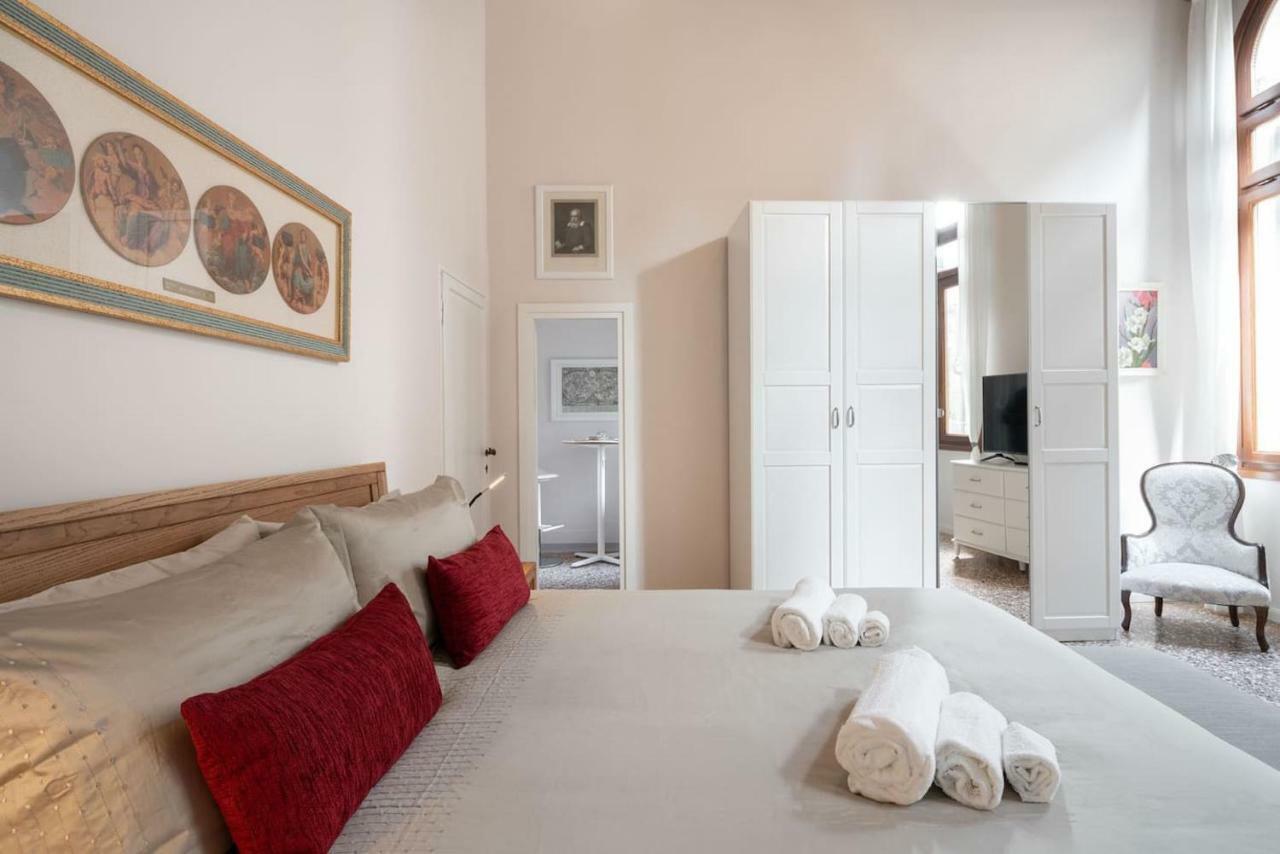 Apartment Ponte Raspi Canal View Венеция Экстерьер фото