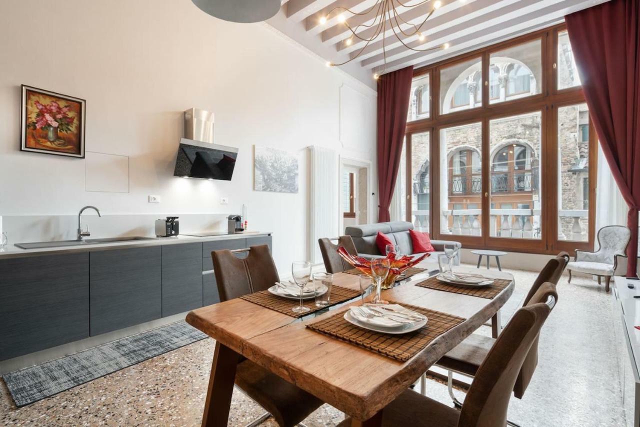 Apartment Ponte Raspi Canal View Венеция Экстерьер фото