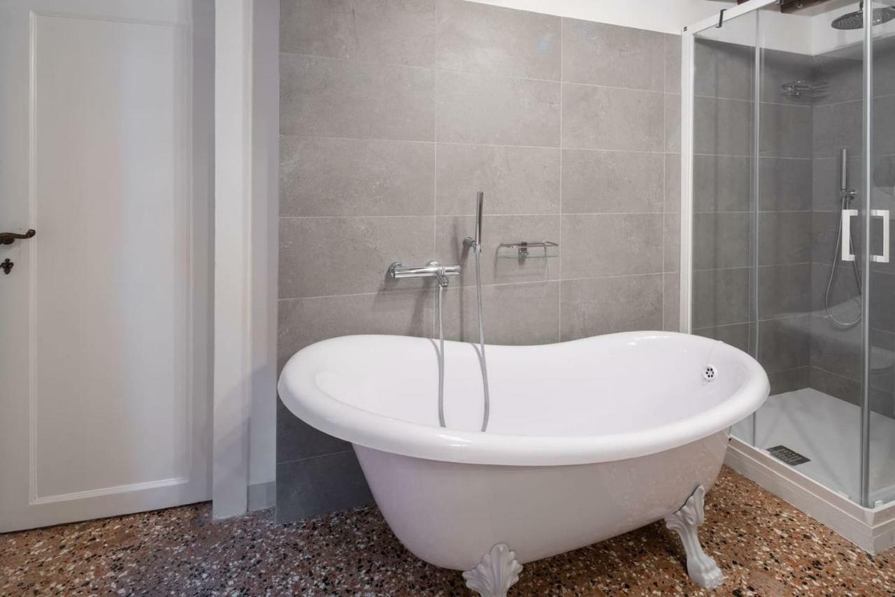 Apartment Ponte Raspi Canal View Венеция Экстерьер фото